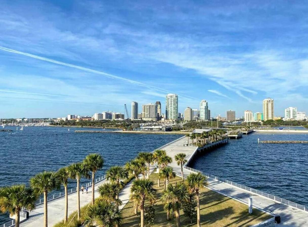 Retro Retreat In Dtsp - Explore The Downtown Area St. Petersburg Exteriér fotografie
