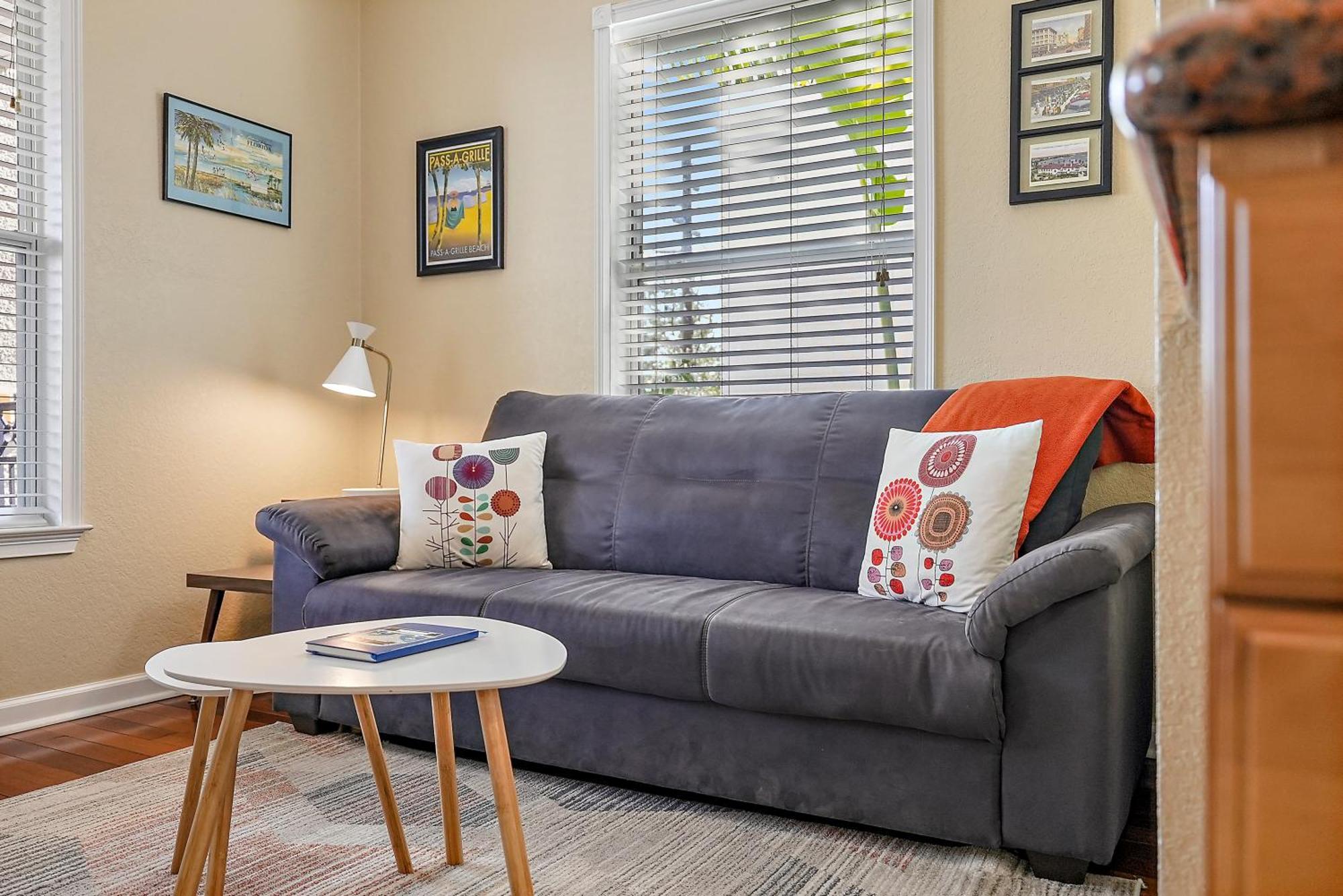 Retro Retreat In Dtsp - Explore The Downtown Area St. Petersburg Exteriér fotografie
